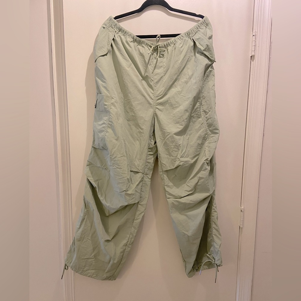 H&M Divided light green parachute pants (NWT)